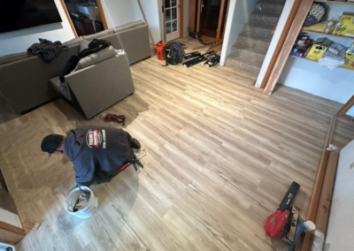 How To Remove Laminate Plank Flooring & Install New Laminate Plank Flooring In The Living Room